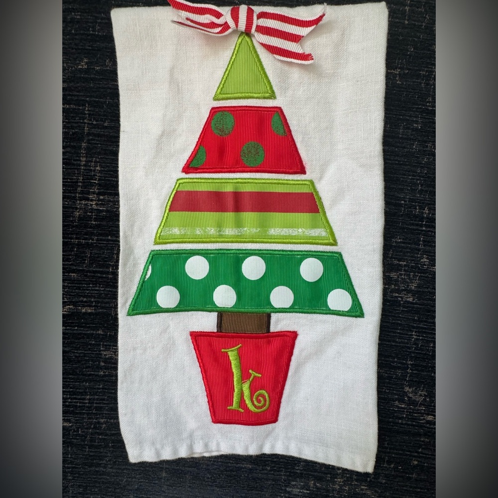 GUC Mud Pie K monogram Christmas tree towel